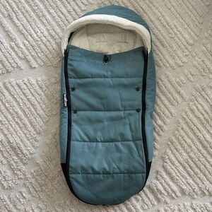 BabyZen Footmuff in Aqua with Fleece Lining